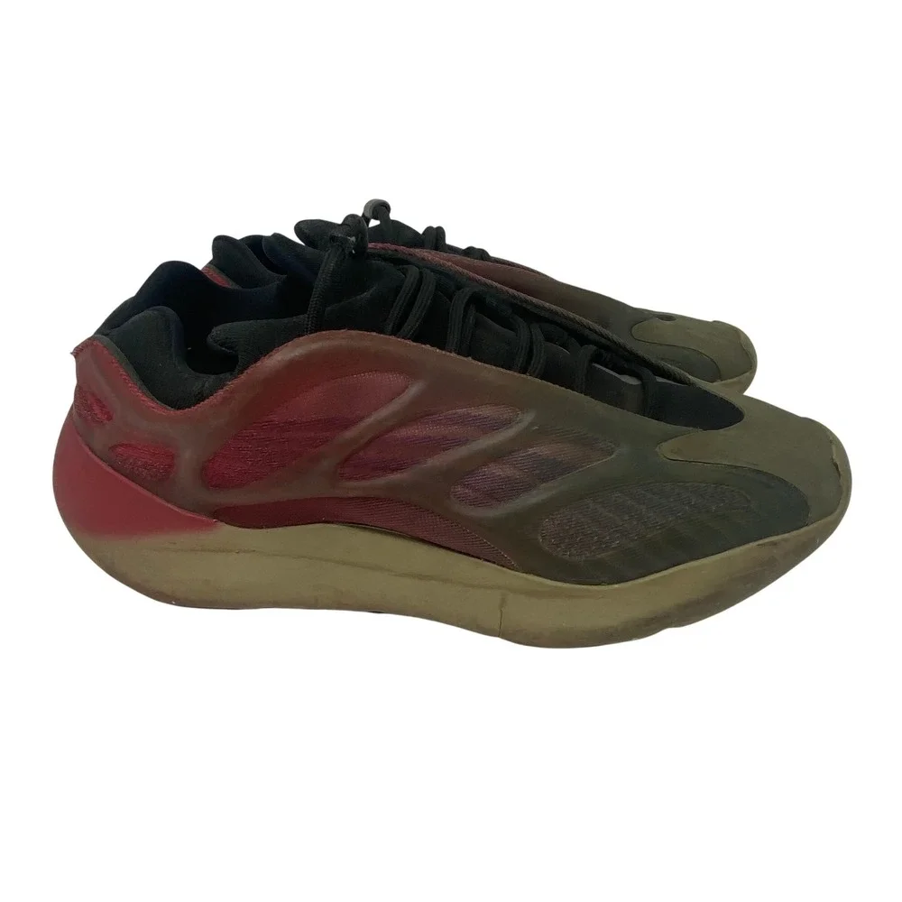 Adidas Yeezy 700 V3 Fade Carbon Red Grey Sneakers GW1814 Mens 11